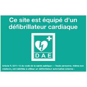 Panneau de secours DAE site équipé d'un défibrillateur cardiaque